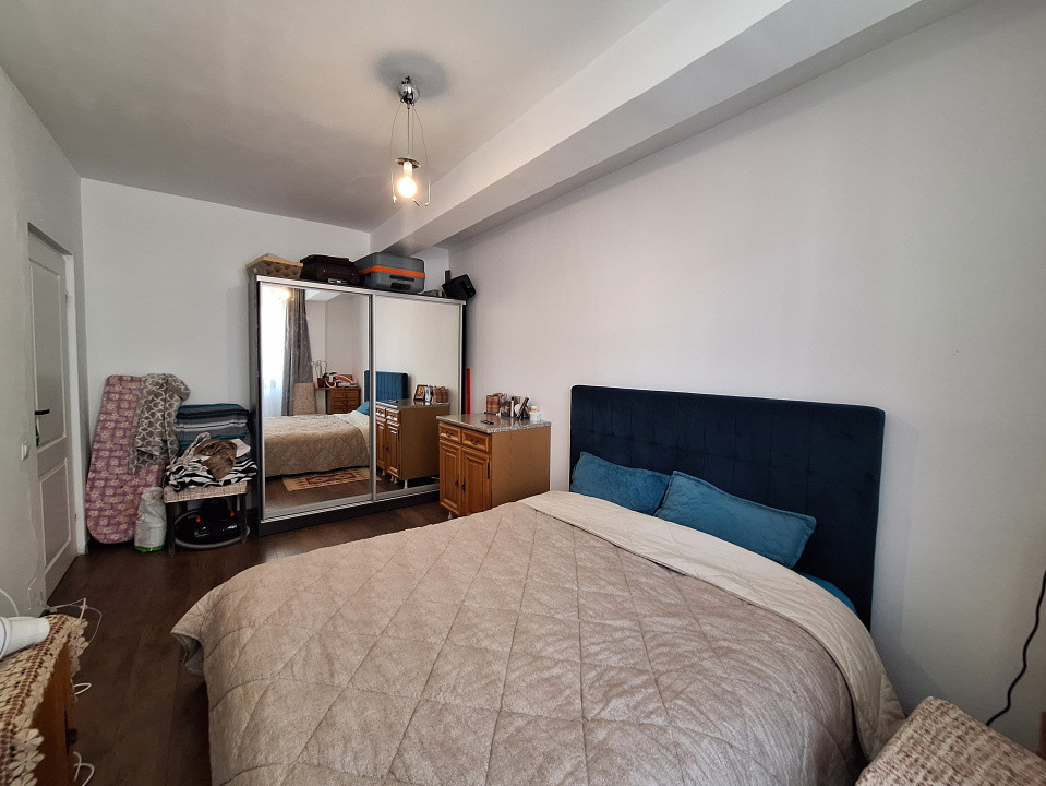 Apartament cu 2 camere, 40 mp, balcon, zona Terra