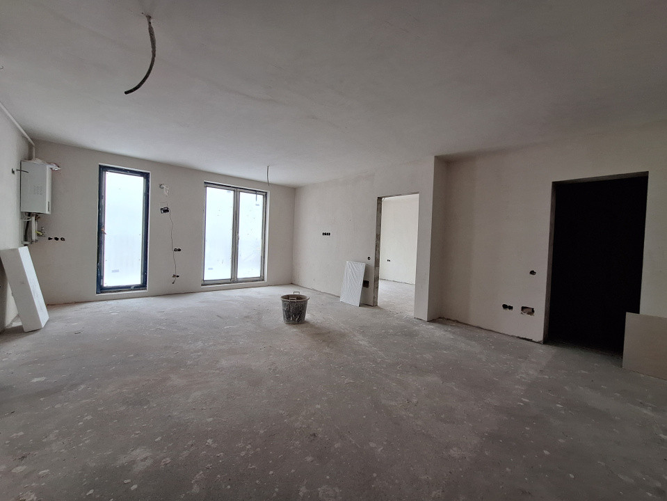 Apartament cu 2 camere finisat, 53 mp, balcon, zona Eroilor
