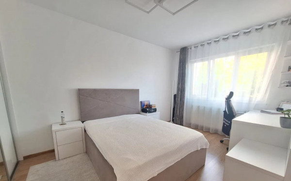Apartament 3 camere la cheie! 70mp, etaj intermediar, zona Mehedinti