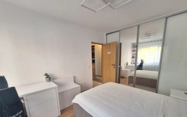 Apartament 3 camere la cheie! 70mp, etaj intermediar, zona Mehedinti