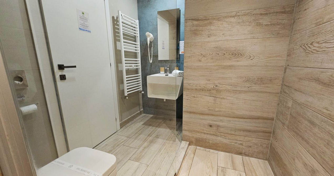 Apartament tip studio, 36mp + 7mp balcon, etaj intermediar, zona West Side