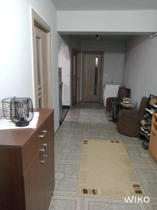 Apartament cu 2 camere,decomandat, 53 mp, zona Eroilor