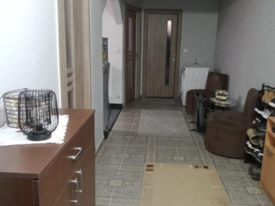 Apartament cu 2 camere,decomandat, 53 mp, zona Eroilor