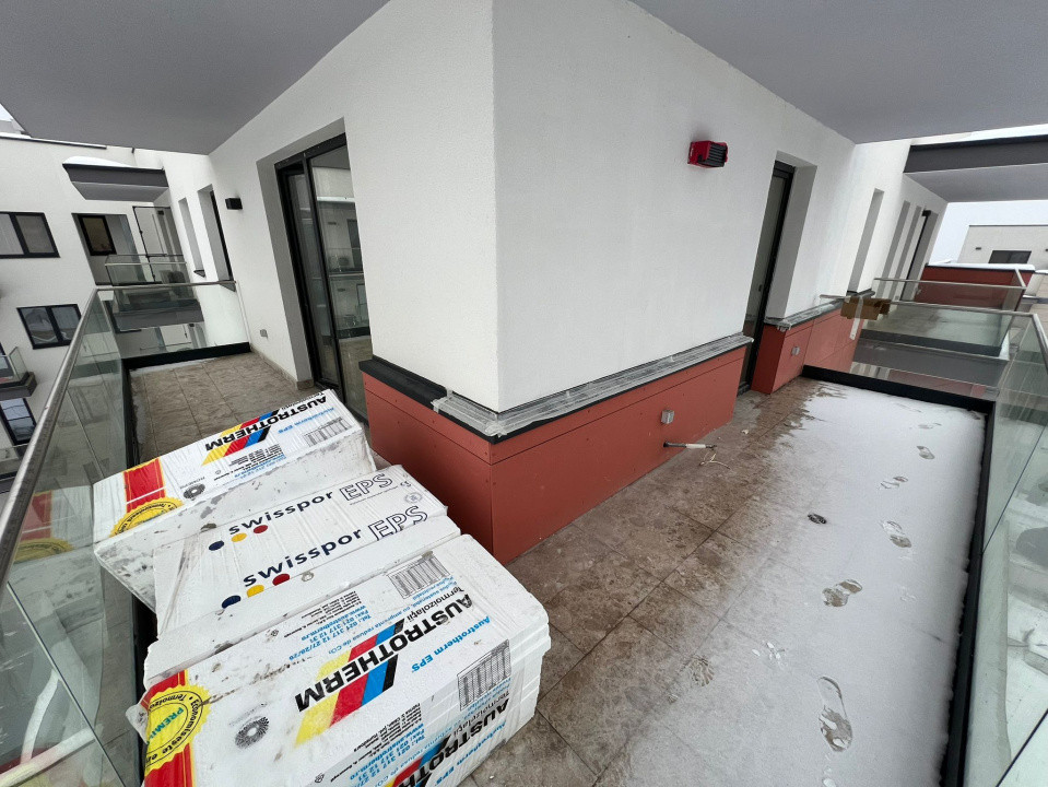 Apartament de 3 camere, 72mp utili, terasa 20mp, Zona Andrei Muresanu