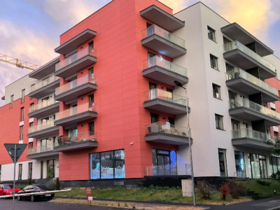 Apartament de 3 camere, 72mp utili, terasa 20mp, Zona Andrei Muresanu