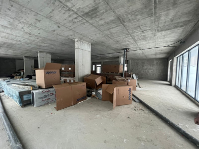 Spatiu comercial  ,671 mp utili ,  intr-un nou ansamblu ANDREI MURESANU