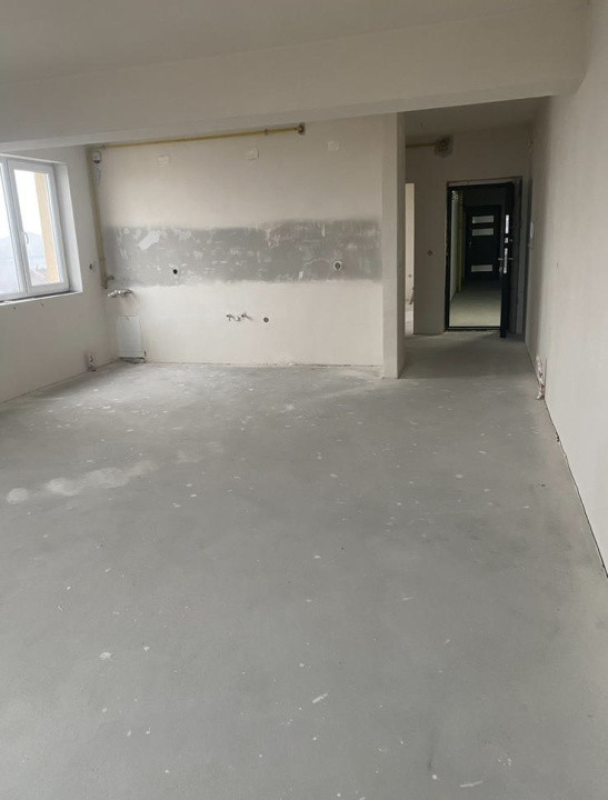 Apartament 66 mp utili +balcon , etaj intermediar , centru Gilau 