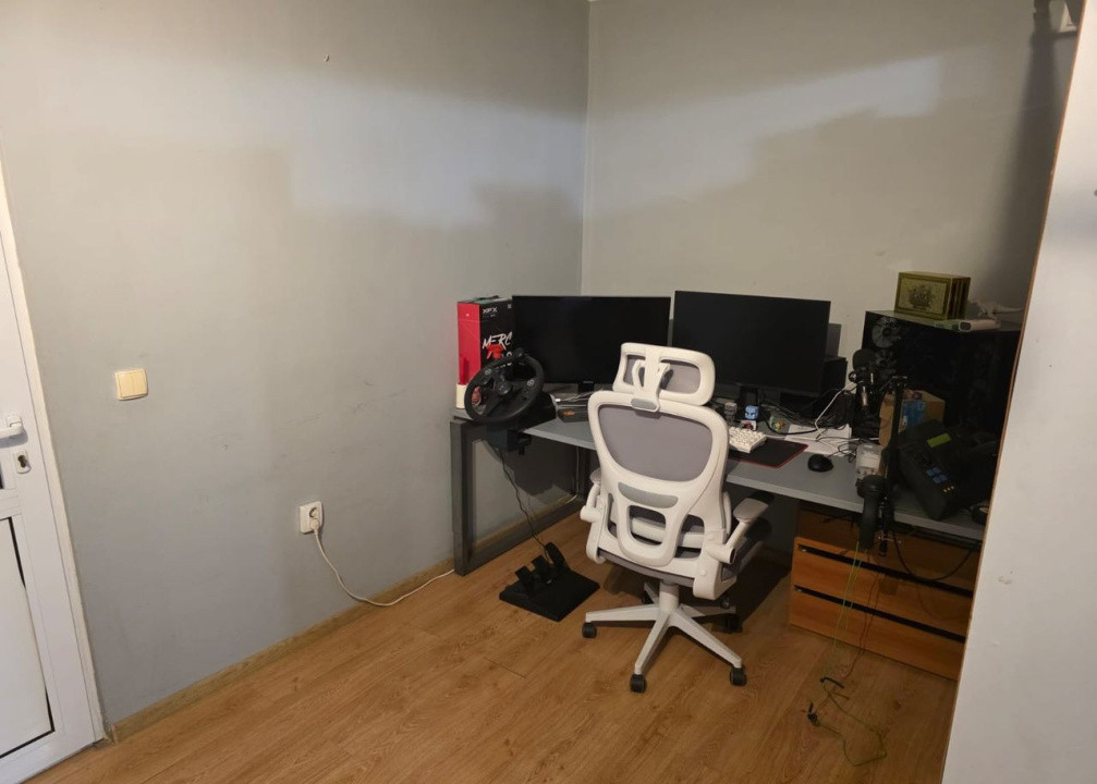 Apartament o camera, 31mp + 4mp balcon, etaj intermediar