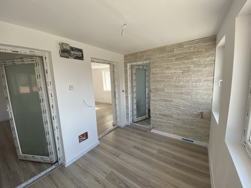 Casa finisata de vanzare , 1,5 km de Salicea 