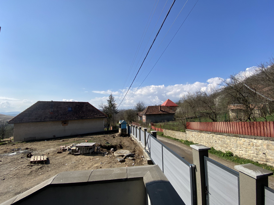 Casa finisata de vanzare , 1,5 km de Salicea 