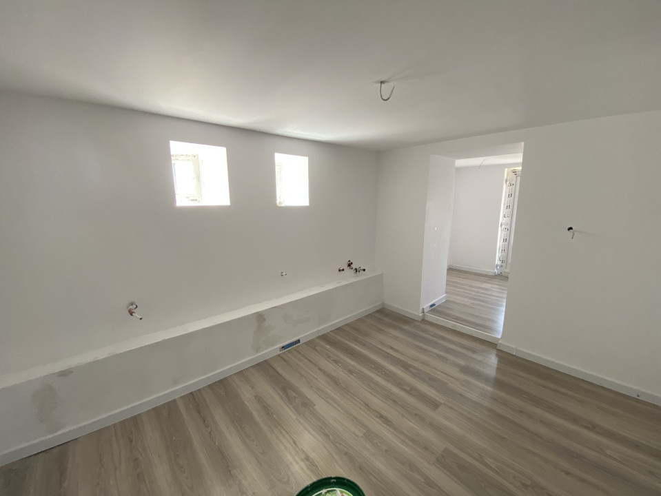Casa finisata de vanzare , 1,5 km de Salicea 