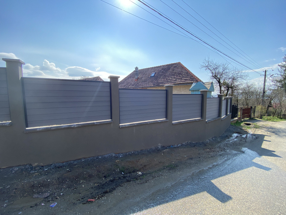 Casa finisata de vanzare , 1,5 km de Salicea 