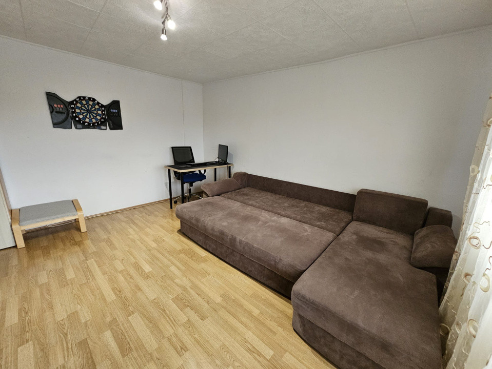 Apartament decomandat de vanzare, cu 3 camere, in Piata Zorilor, Cluj Napoca