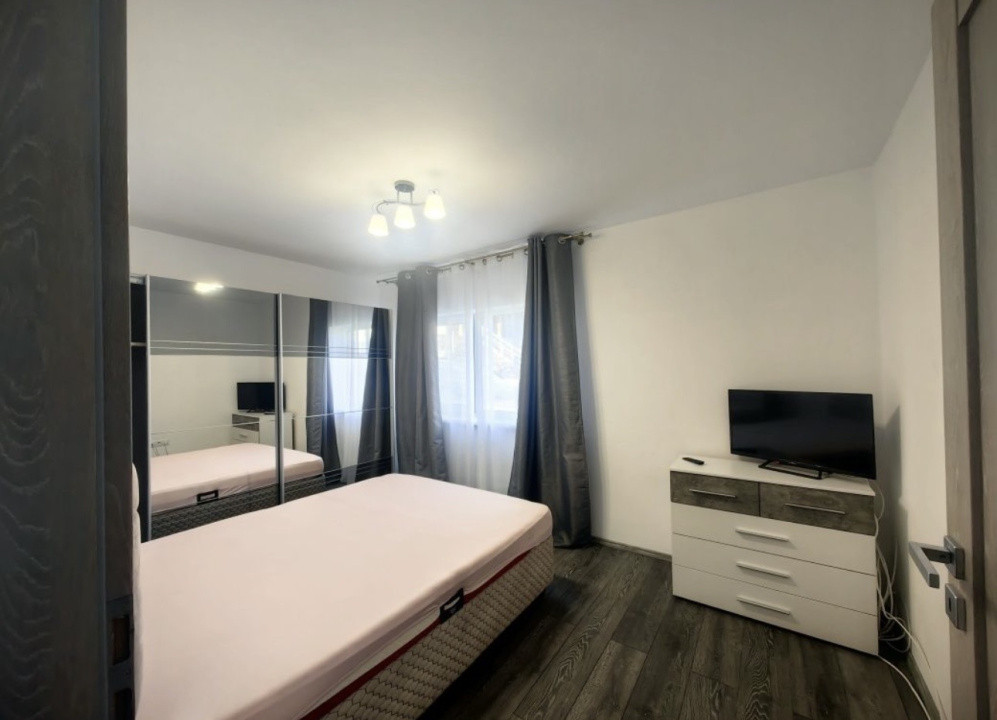 Apartament tip Penthouse, 4 camere, 2 bai, zona Grigorescu 