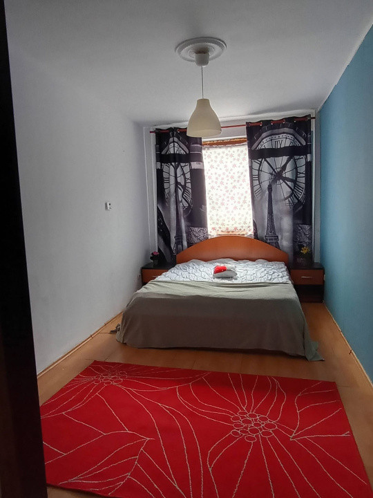 Apartament de inchiriat cu 2 camere , balcon zona Cetatea Fetei