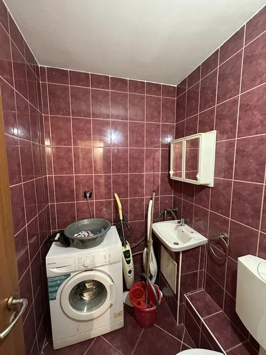 Apartament 3 camere decomandate 65mp+balcon