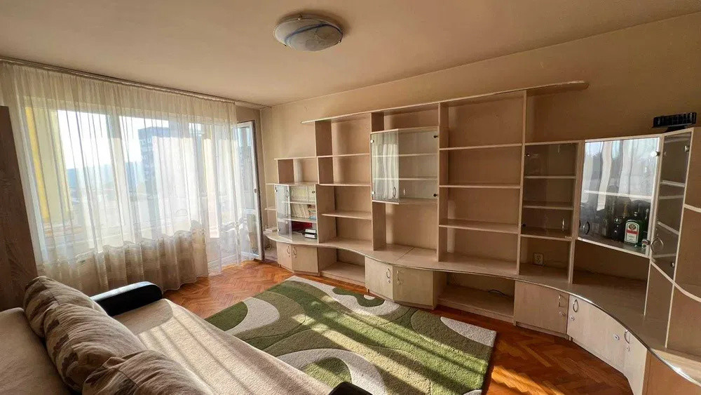 Apartament 2 camere, 51mp, etaj intermediar, zona Hotel Royal