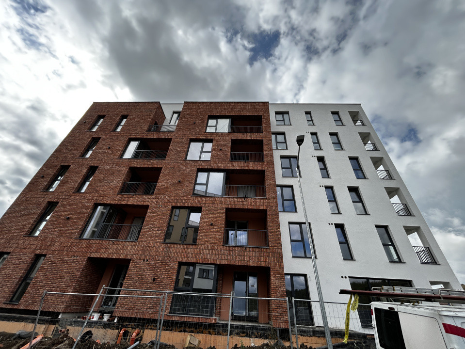 Apartament finisat cu 2  camere 40.7mp Tineretului bloc nou 