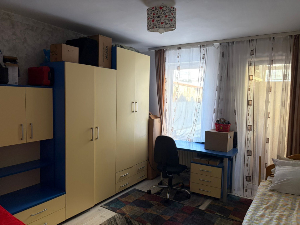 Apartament de 50 mp utili+balcon ,parcare,zona Tineretului