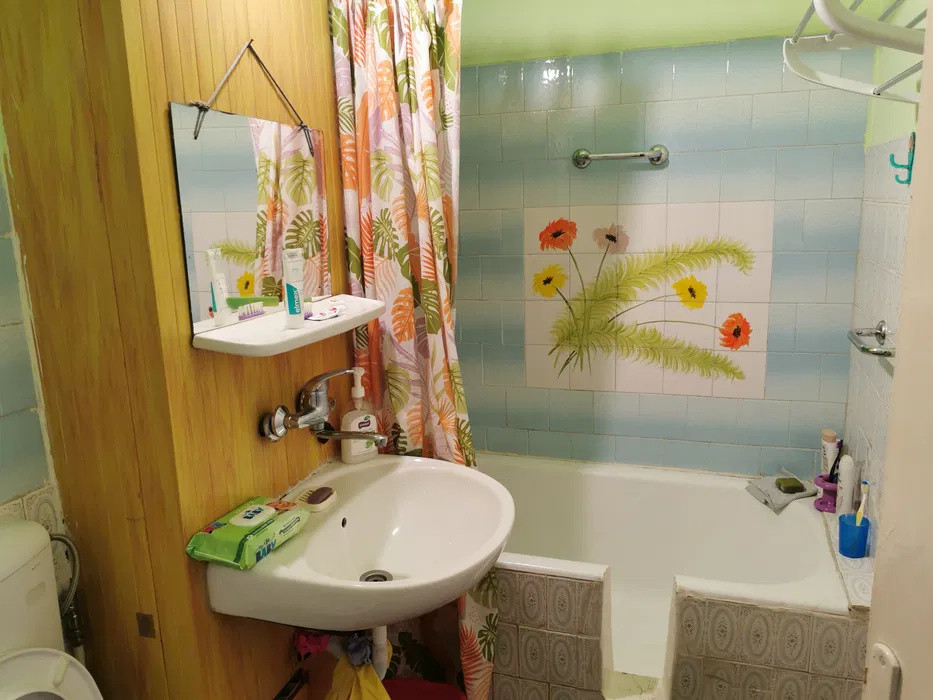 Apartament cu 4 camere, 65 mp, etaj intemediar, zona Minerva