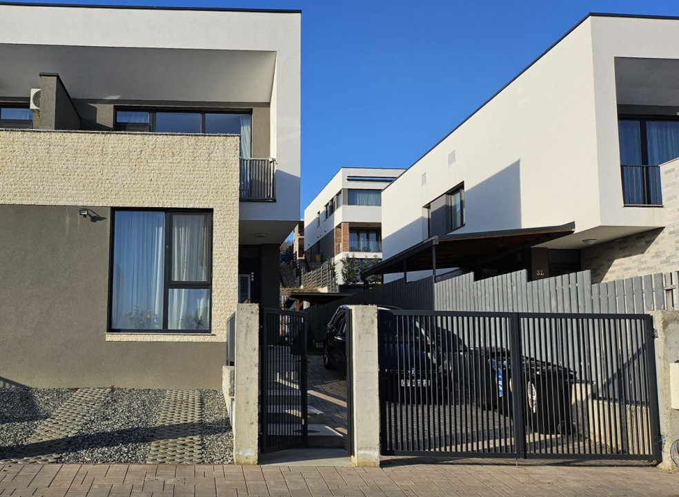 Duplex la cheie, 4 camere, 113 mp utili si 200 teren, zona Voronet