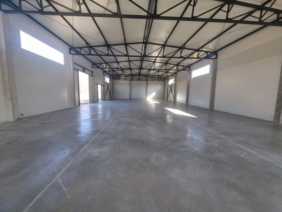 Hala de inchiriat cu sup 599 mp, zona Baciu