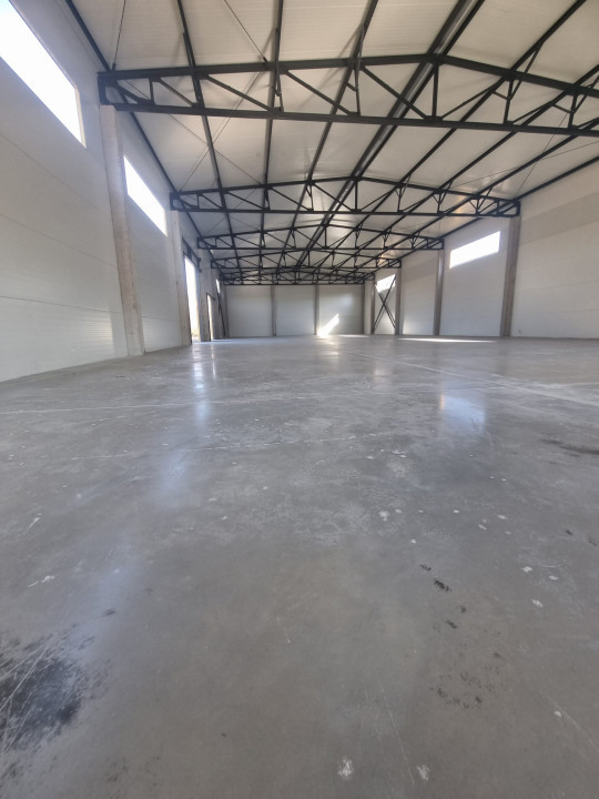 Hala de inchiriat cu sup 599 mp, zona Baciu