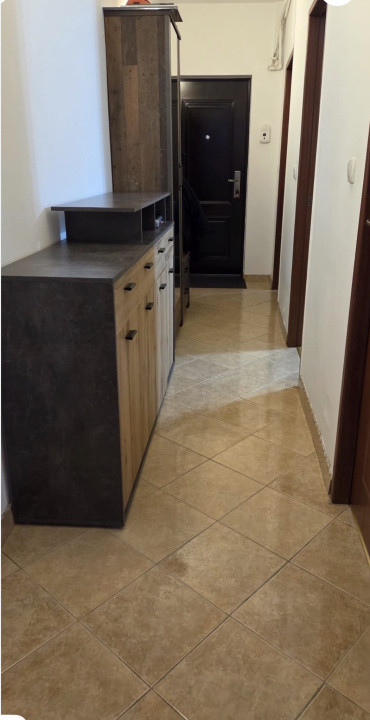 Apartament 2 amere decomandate , zona Ioan Rus