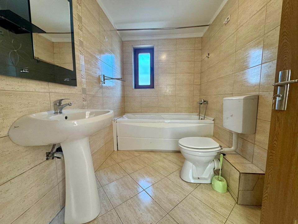 Casă individuală, 140 mp utili, teren 300 mp, la cheie, zona Bună Ziua