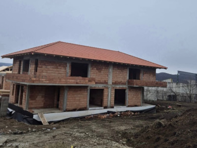 Duplex, 195mp, 5 camere, Dambu Rotund