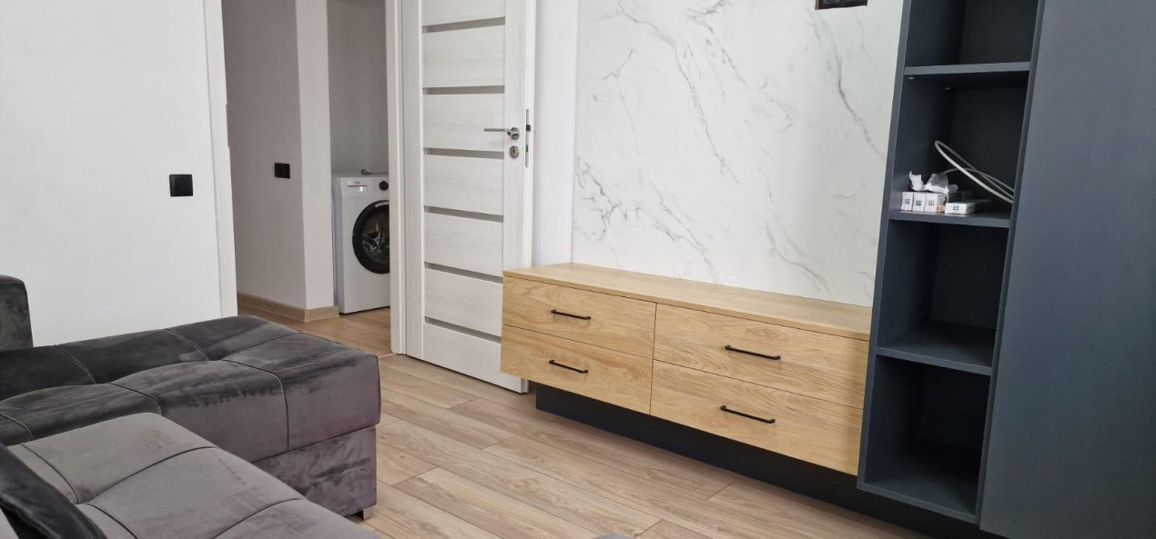 Apartament de 3 camere, 65 mp, decomandat, mobilat/utilat, Floresti