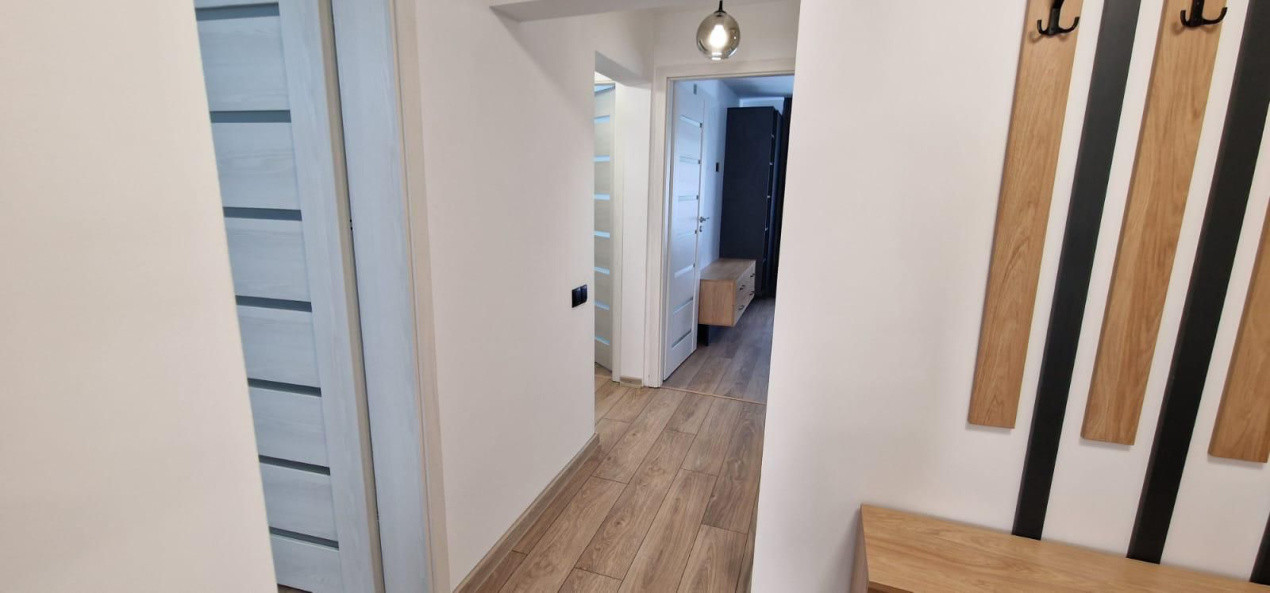 Apartament de 3 camere, 65 mp, decomandat, mobilat/utilat, Floresti