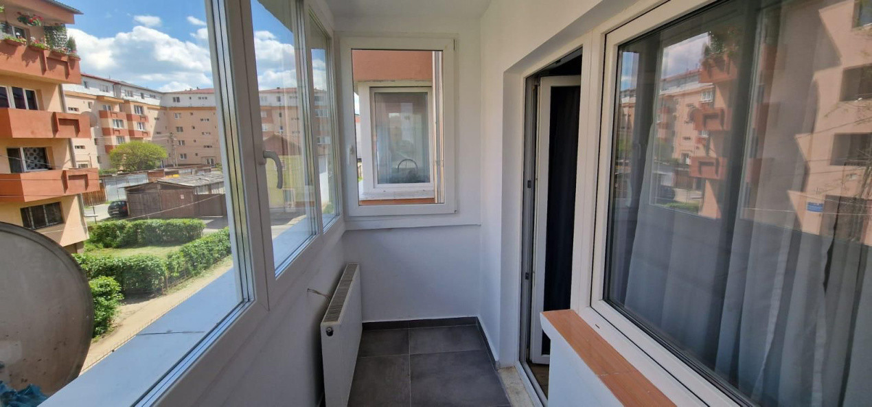 Apartament de 3 camere, 65 mp, decomandat, mobilat/utilat, Floresti