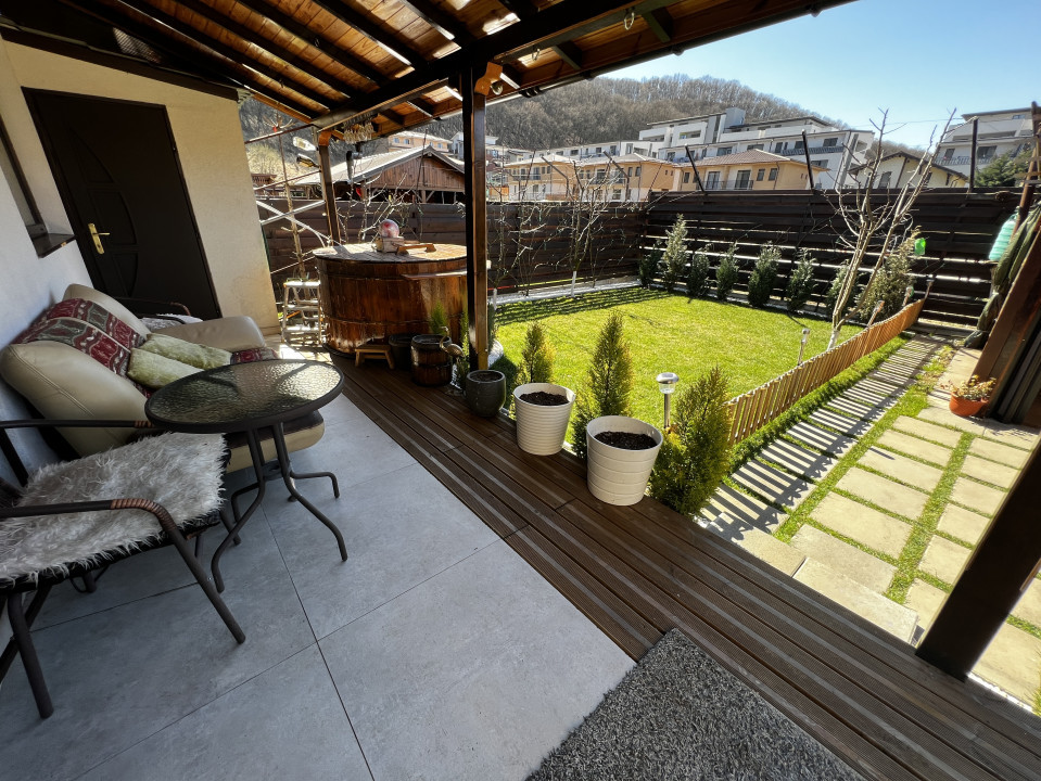 Duplex de lux, 120 mp , teren 250, complex privat de case, zona Subcetate