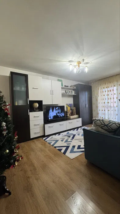Apartament cu 2 camere, decomandat, 57 mp, zona LIDL 