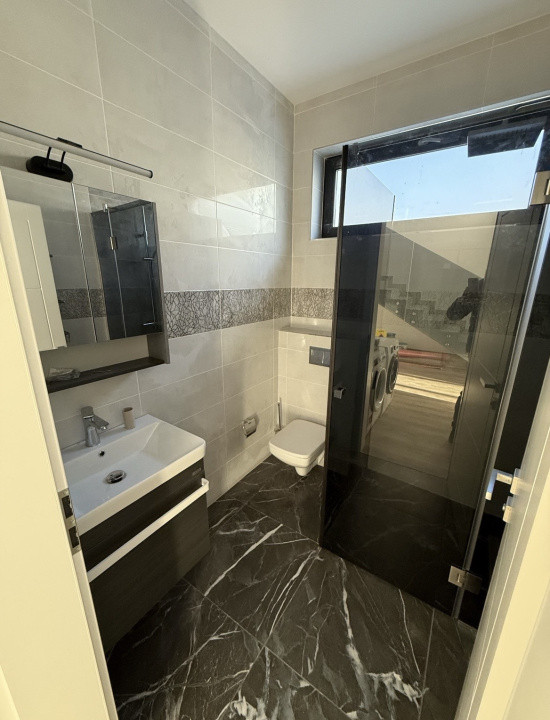 Casa individuală , finisată , 4 camere , 2 bai , 170 mp , zona Valea Chintaului 