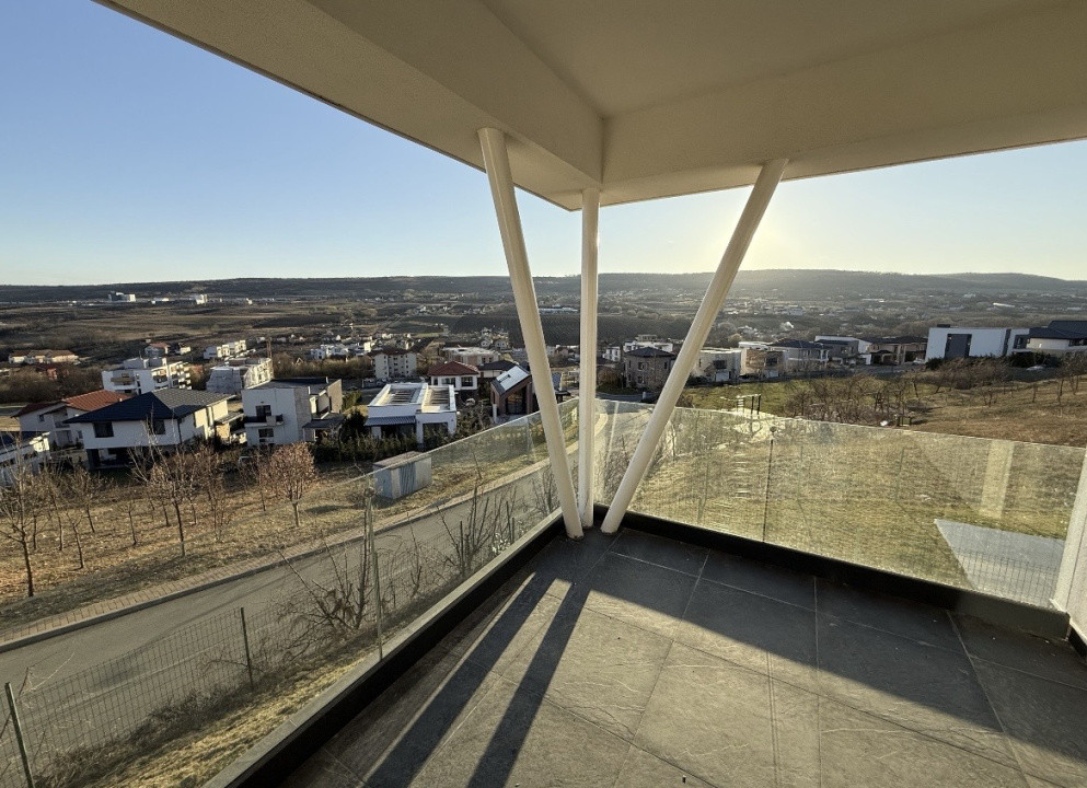 Casa individuală , finisată , 4 camere , 2 bai , 170 mp , zona Valea Chintaului 