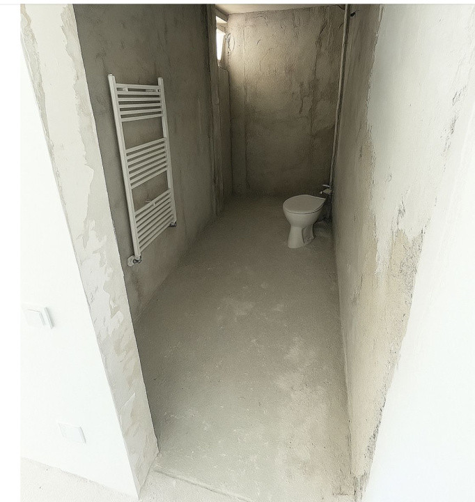 Apartament 3 camere 61mp! Semifinisat! Cu CF! Zona Profi Str. Eroilor!