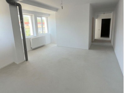 Apartament 3 camere 61mp! Semifinisat! Cu CF! Zona Profi Str. Eroilor!