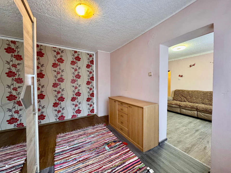 Apartament 2 camere, 32mp, parcare, zona Oasului