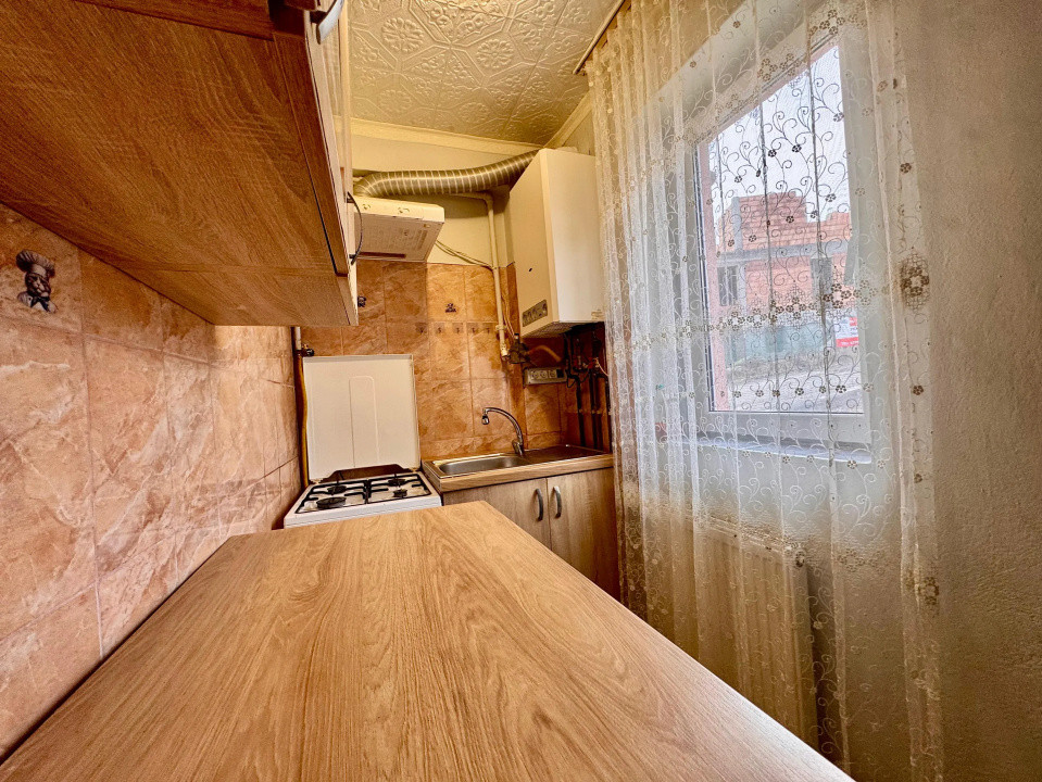 Apartament 2 camere, 32mp, parcare, zona Oasului