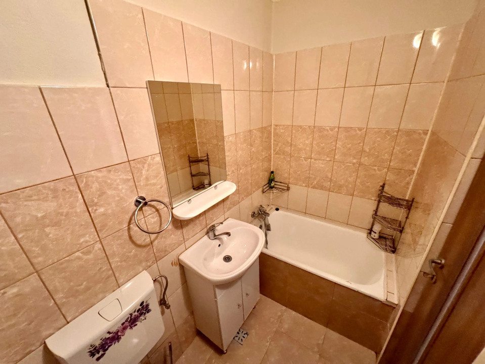 Apartament 2 camere, 32mp, parcare, zona Oasului