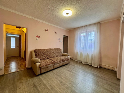 Apartament 2 camere, 32mp, parcare, zona Oasului