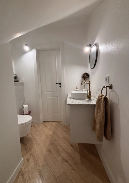 Casa 4 camere- La cheie / Garaj 2 locuri/ Ansamblu privat / Zona Terra