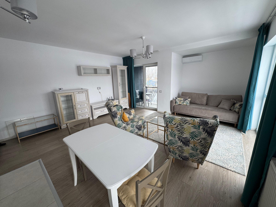 Apartament cu 2 camere, semidecomandat, zona Iris.