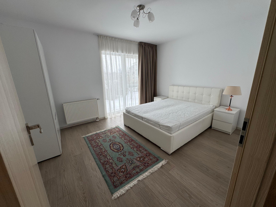 Apartament cu 2 camere, semidecomandat, zona Iris.
