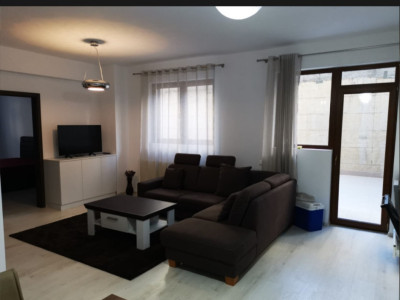 Apartament cu 3 camere, 77 mp, terasa 68 mp, parcare, zona Baciu