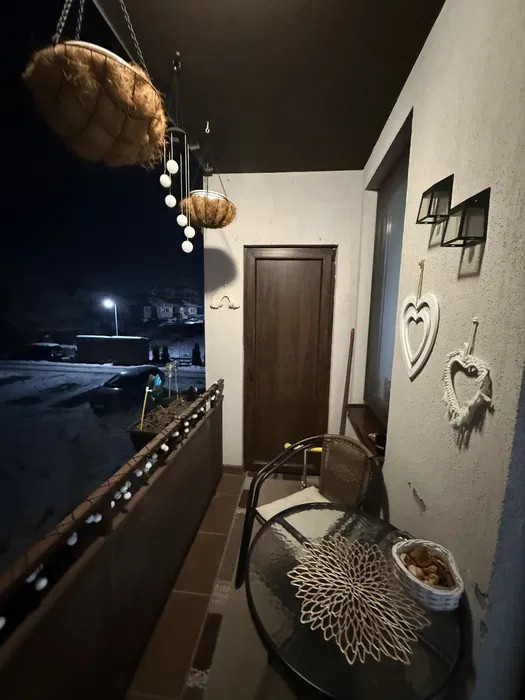 Apartament cu 3 camere, 70 mp, parcare, zona Tineretului