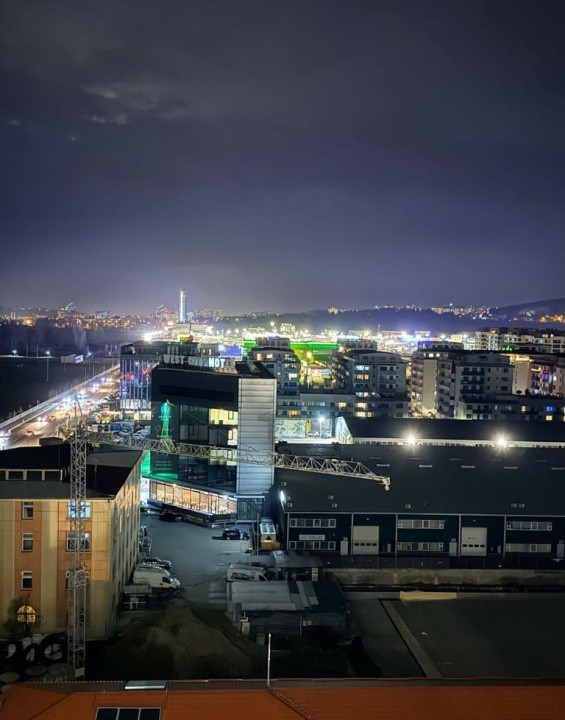 Apartament 2 camere, etaj intermediar, loc de parcare, zona BMW