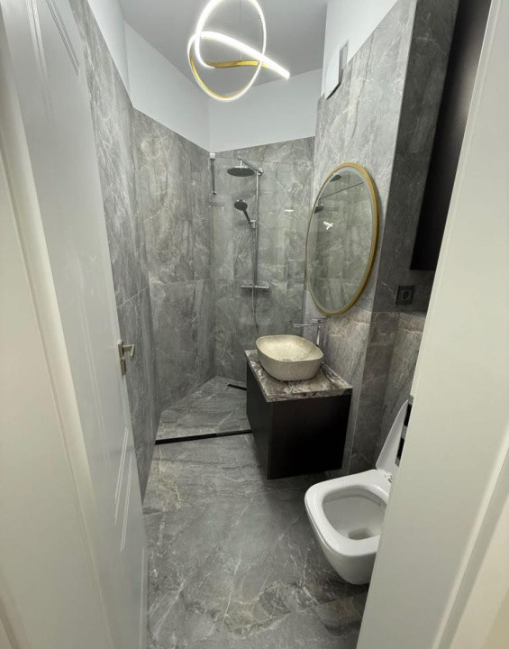 Apartament 2 camere, etaj intermediar, loc de parcare, zona BMW